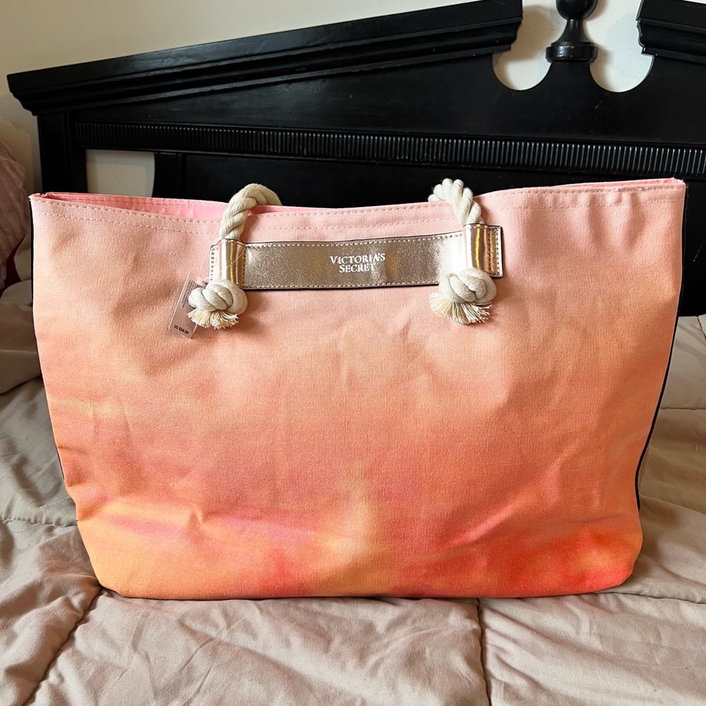 Victoria’s Secret Orange Getaway Tote 2022